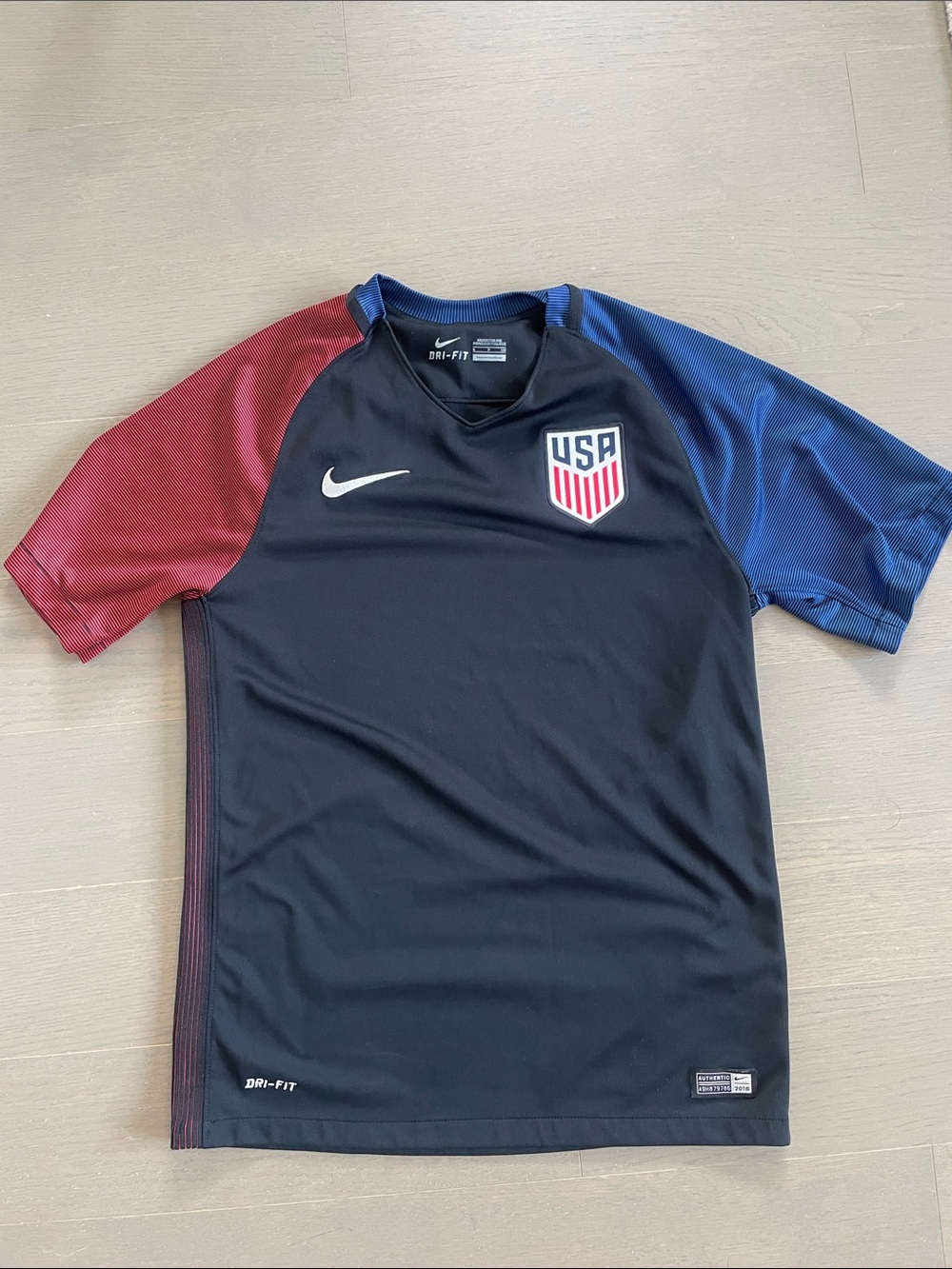 Vintage Nike Team USA World Cup Soccer Jersey